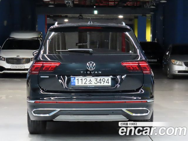 Volkswagen Tiguan 2.0 TSI Prestige - фото 2