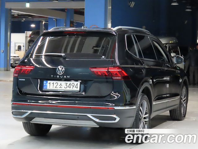 Volkswagen Tiguan 2.0 TSI Prestige - фото 3