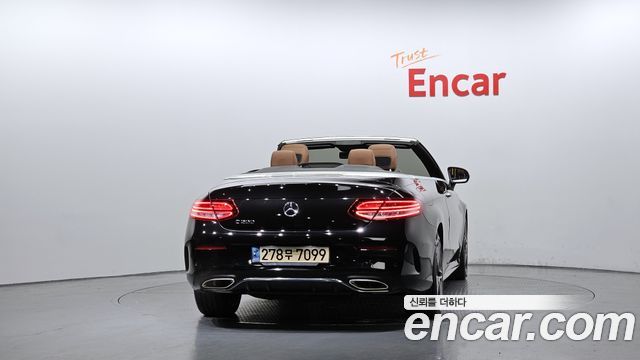 Mercedes-Benz C-Class W205 C200 Cabriolet - фото 3