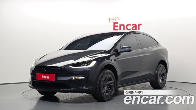 Tesla Model X AWD - фото 0