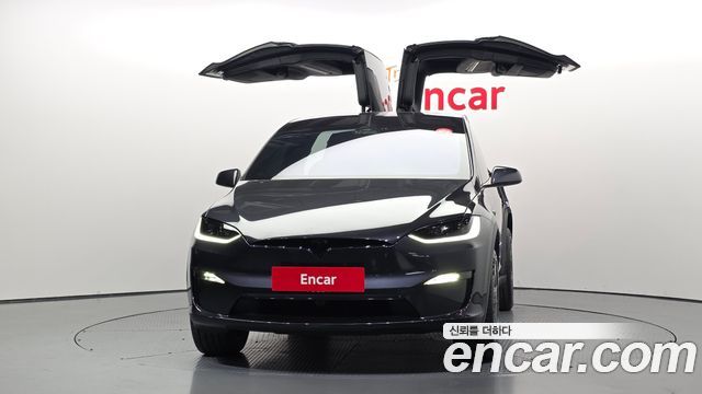 Tesla Model X AWD - фото 2