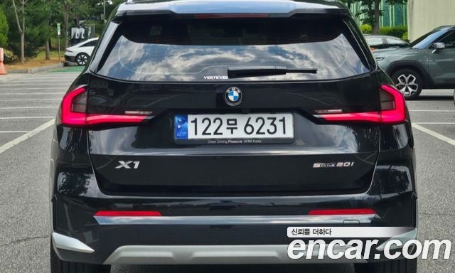 BMW X1 U11 sDrive 20i xLine - фото 3