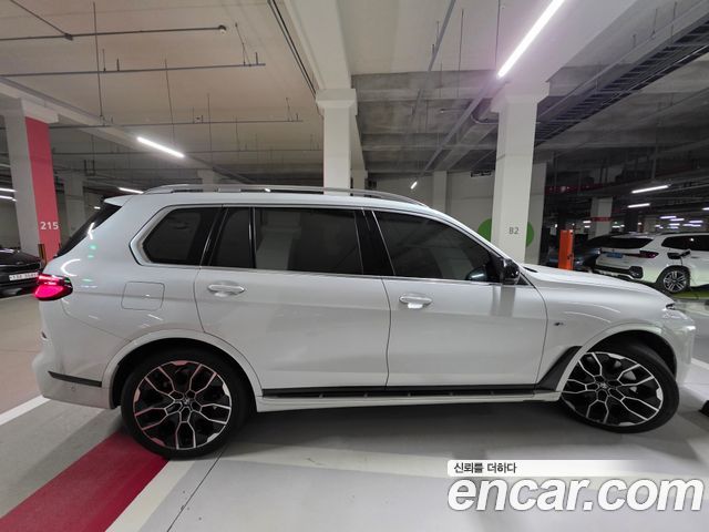 BMW X7 G07 xDrive 40i M Sport 6STR - фото 3