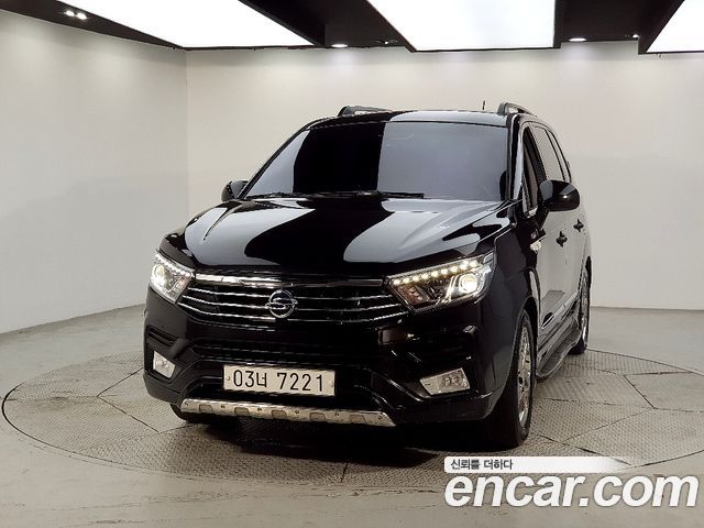 SsangYong Korando 4WD TX 9-seater - фото 1
