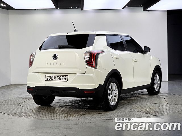 SsangYong Tivoli Gasoline 1.5 2WD V3 - фото 3