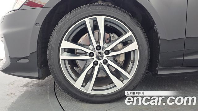 Audi A6 C8 45 TFSI Premium - фото 4