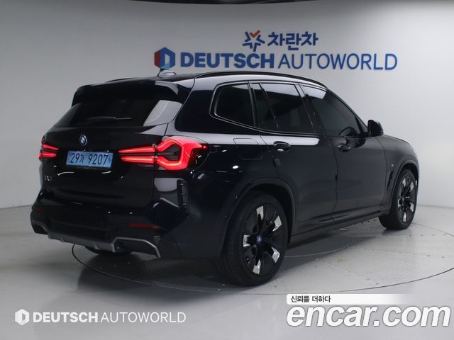 BMW iX3 M Sports - фото 1