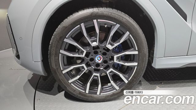 BMW X6 G06 xDrive40i M Sport - фото 4