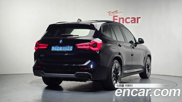 BMW iX3 M Sports - фото 1