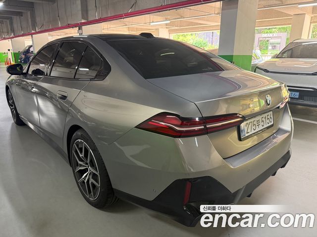 BMW 5-Series G60 520i M Sport - фото 3