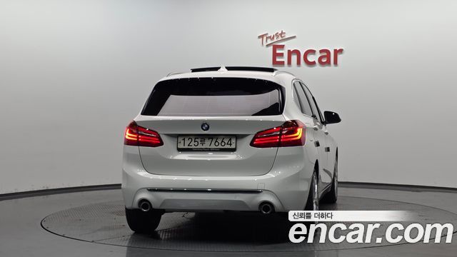BMW 2-Series F45 Luxury - фото 2