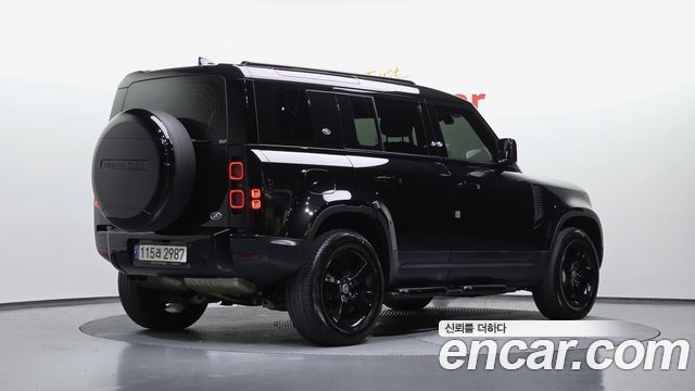 Land Rover Defender L663 110 D300 HSE - фото 1