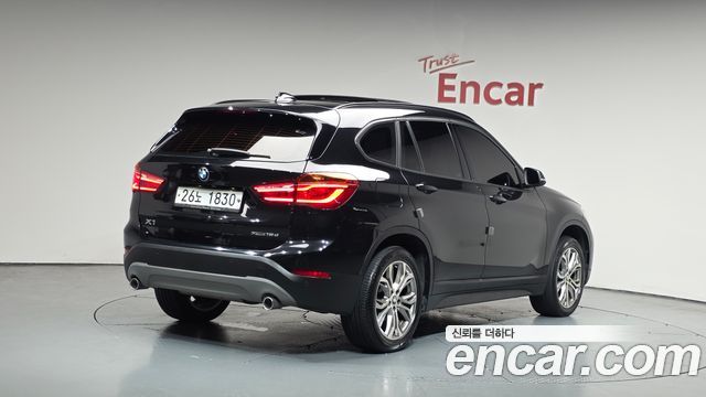 BMW X1 F48 xDrive 18d Joy - фото 1