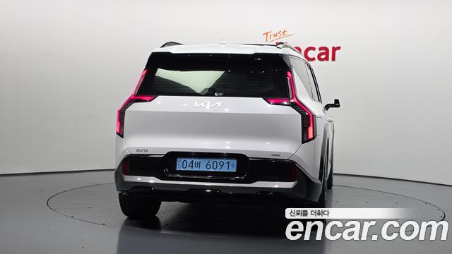 Kia EV9 Long Range 4WD GT Line - фото 3