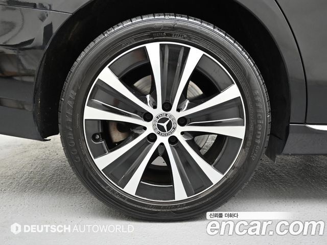 Mercedes-Benz E-Class W213 E300e 4MATIC Exclusive - фото 4