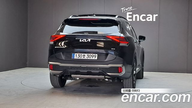 Kia Sportage 5-го поколения, гибрид Signature Gravity 4WD - фото 3