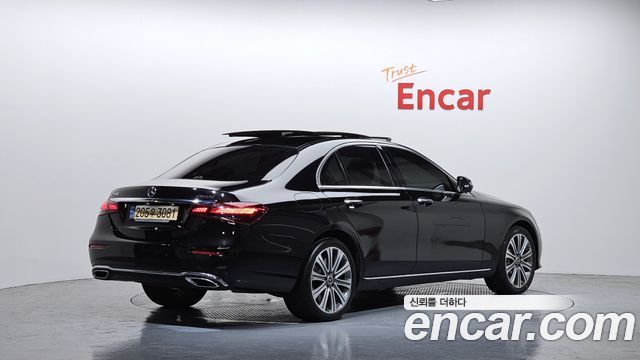 Mercedes-Benz E-Class W213 E450 4MATIC Exclusive - фото 1