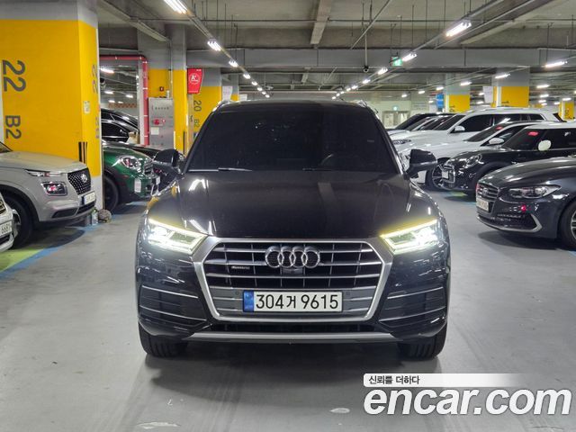 Audi Q5 FY 40 TDI Quattro Premium - фото 2