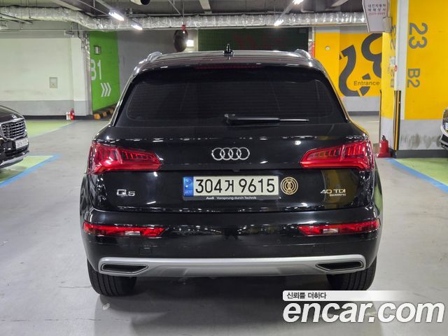 Audi Q5 FY 40 TDI Quattro Premium - фото 3