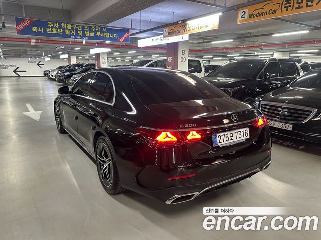 Mercedes-Benz E-Class W214 E200 AMG Line - фото 2
