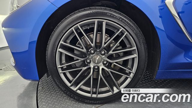 Genesis G70 2.0T Supreme - фото 3