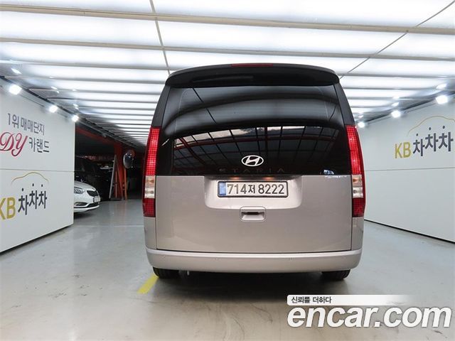 Hyundai Staria HEV 1.6 Tourer 11-Seater Modern - фото 2