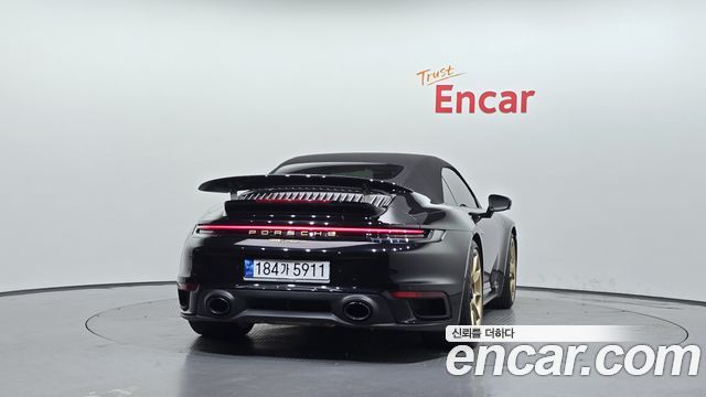 Porsche 911 Turbo S Cabriolet - фото 3