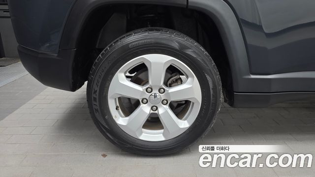 Jeep Compass 2-го поколения 2.4 Limitied AWD - фото 4