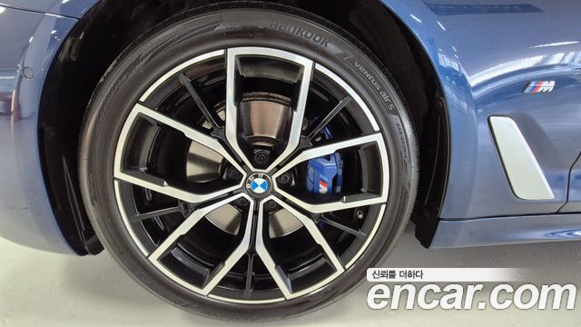 BMW 5-Series G30 530i M Sport Package - фото 4