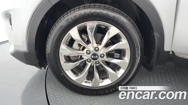 Kia Sorento Новый Diesel 2.2 2WD Prestige - фото 4