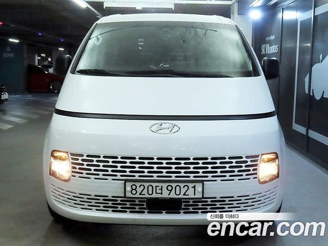 Hyundai Staria Cargo 3-Seater Smart - фото 1