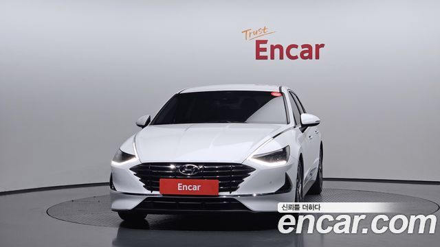 Hyundai Sonata DN8 2.0 Premium Family - фото 2