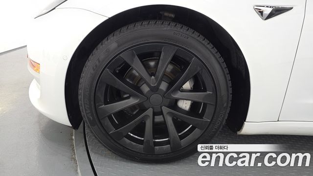Tesla Model 3 Long Range AWD - фото 4