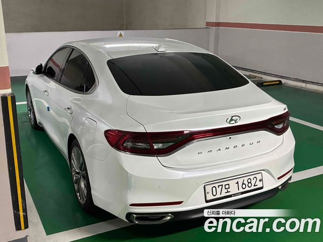 Hyundai Grandeur IG 3.0 Exclusive Special - фото 3