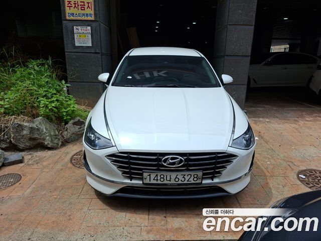 Hyundai Sonata DN8 2.0 Premium - фото 1