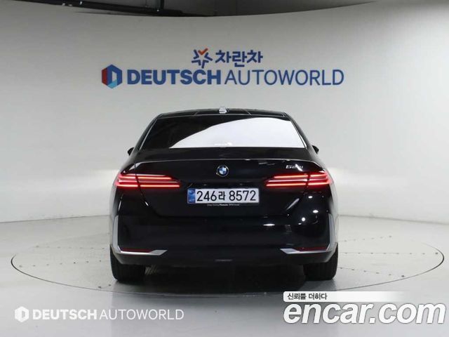 BMW 5-Series G60 520i - фото 3
