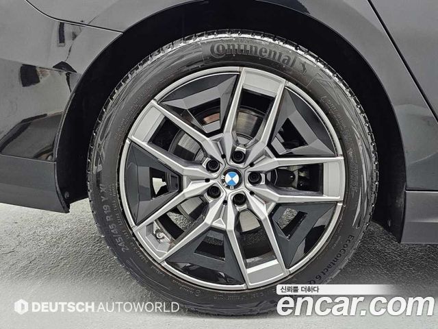 BMW 5-Series G60 520i - фото 4