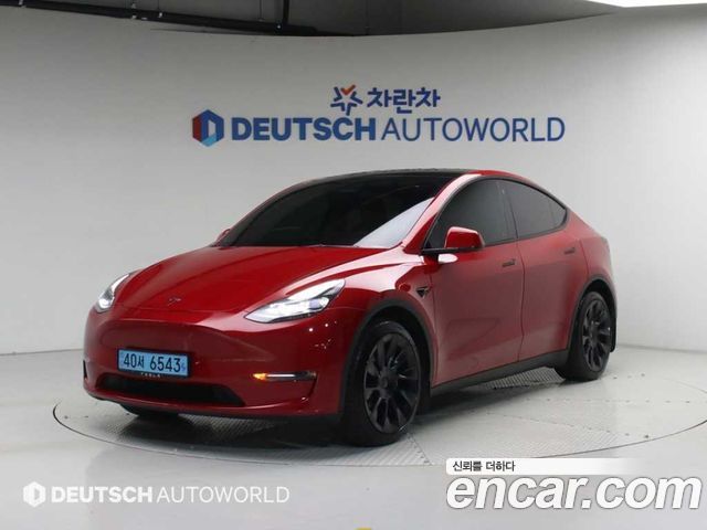 Tesla Model Y Long Range AWD - фото 0