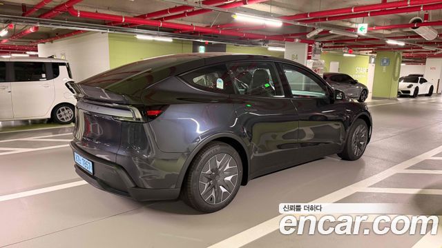 Tesla Model Y L Long Range AWD - фото 3