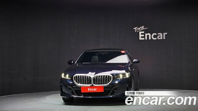 BMW 5-Series G60 523d M Sport - фото 2
