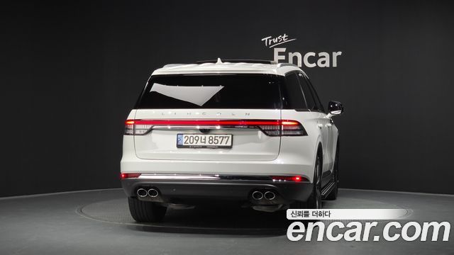 Lincoln Aviator 2-го поколения 3.0 Reserve AWD - фото 3