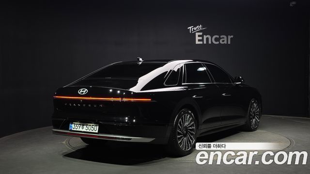 Hyundai Grandeur GN7 2,5 Gasoline 2WD Exclusive - фото 1