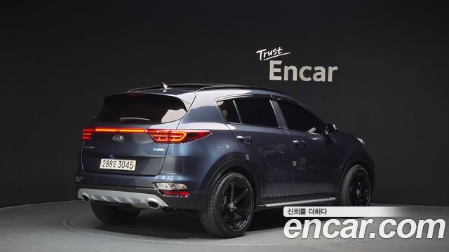 Kia Sportage Diesel 2.0 2WD Inteligent - фото 1