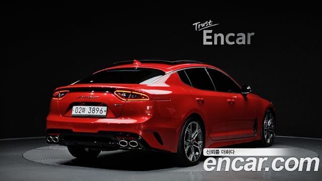 Kia Stinger 2.0 Turbo 2WD Platinum - фото 1