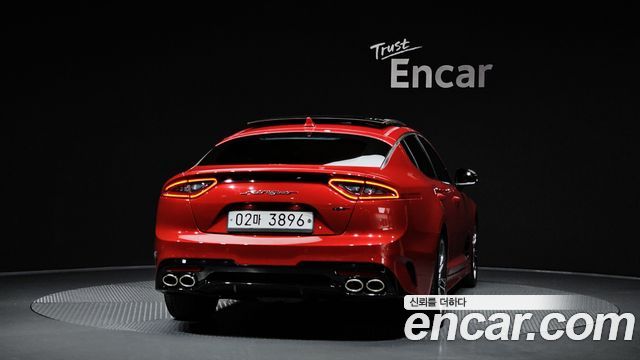 Kia Stinger 2.0 Turbo 2WD Platinum - фото 3