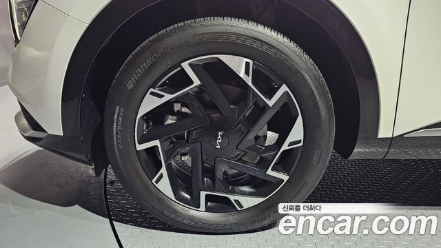 Kia Sportage 5-го поколения Gasoline 1.6 Turbo 2WD Signature - фото 4