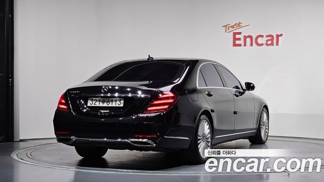 Mercedes-Benz S-Class W222 S560eL - фото 1