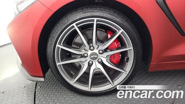 Genesis G70 2.0T Sport Package - фото 4