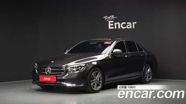 Mercedes-Benz E-Class W213 E250 Avantgarde - фото 0