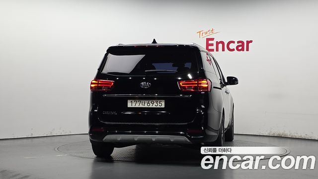 Kia Carnival Новый 9-Seater Luxury - фото 3